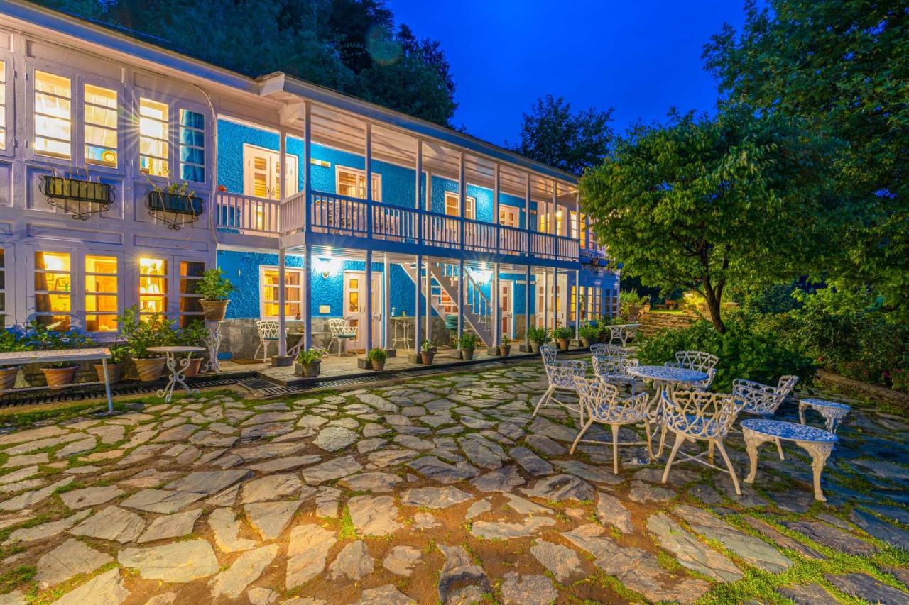 StayVista at Violet Hill Shimla Exteriör bild