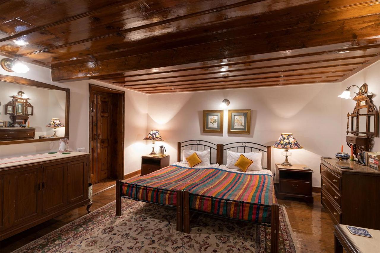 StayVista at Violet Hill Shimla Exteriör bild